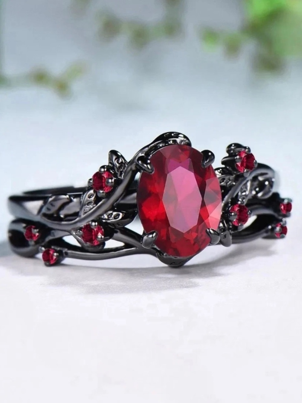 Black Gold Red Gemstone Vine Ring - Unbranded